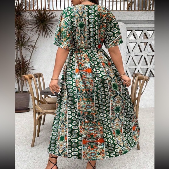 Plus Size Boho Floral Cottagecore Kimono Sleeve Maxi Dress - Picture 2 of 6